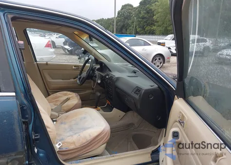 1991 Honda Accord z USA, uszkodzony, nr VIN J8MCB7688MC069146